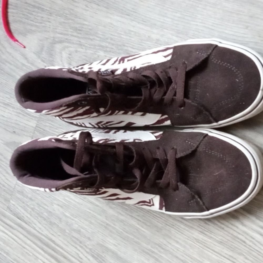 Vans - Picture 3 of 3